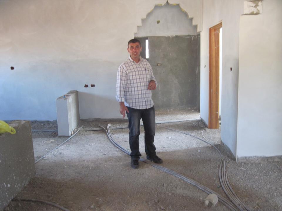 Borrower image